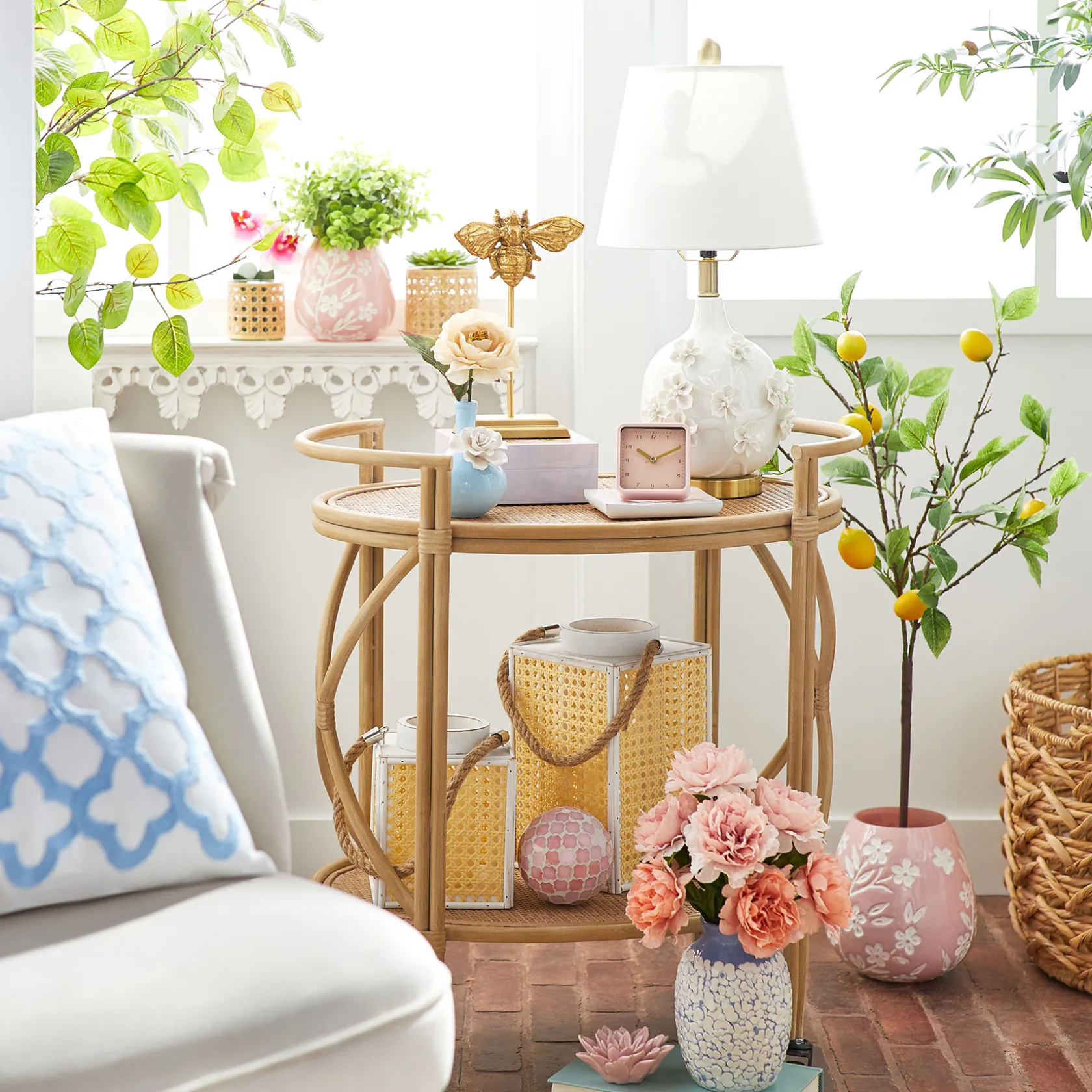 * Grace Mitchell 2-Tier Rattan Shelf Bar Cart With Metal Frame Outlet