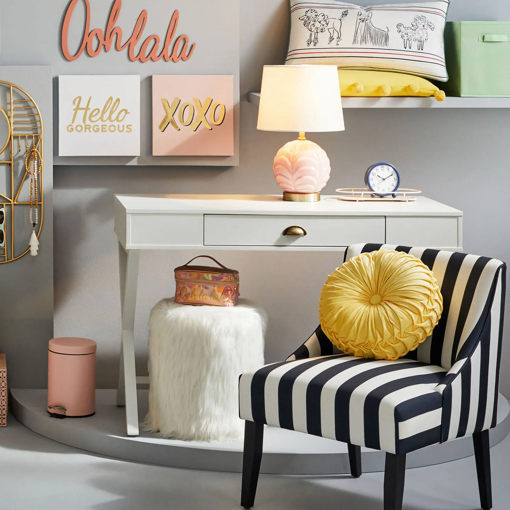 * White Faux Fur Round Ottoman Fashion